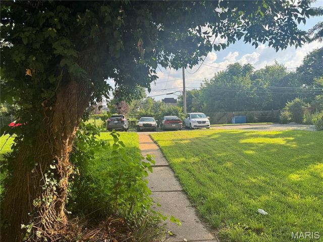 4430 Enright Avenue, St Louis, MO 63108