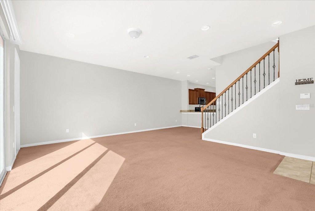 Image 3 of property listing at 11932 LORENZA LANE, Orlando, FL 32827