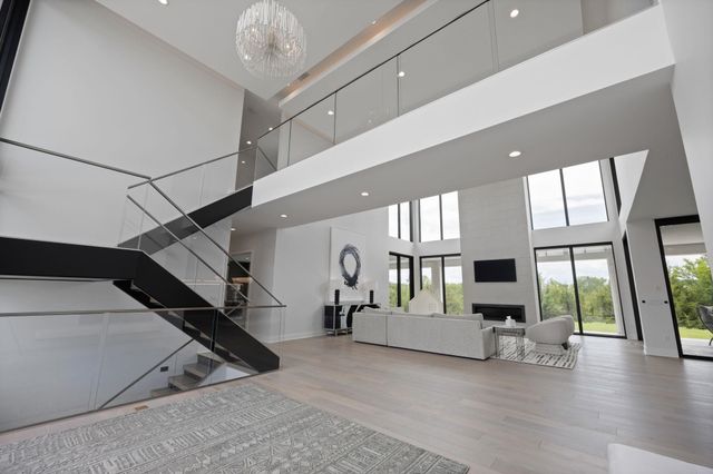 1307 E Bluestem Ct, Andover, KS 67002