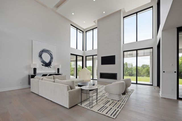 1307 E Bluestem Ct, Andover, KS 67002