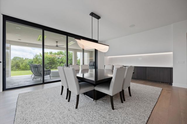 1307 E Bluestem Ct, Andover, KS 67002