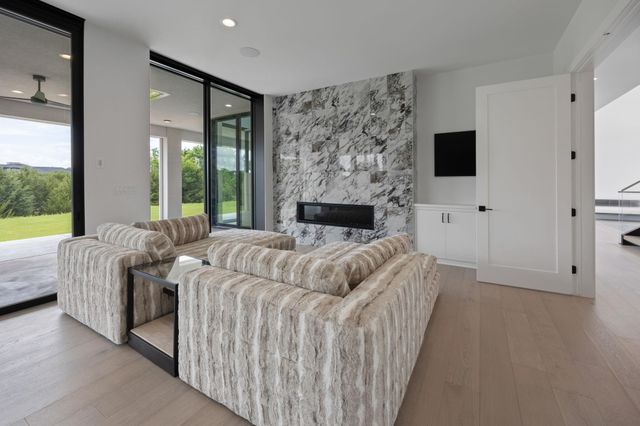 1307 E Bluestem Ct, Andover, KS 67002