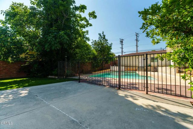 2395 Roanoke Road, San Marino, CA 91108