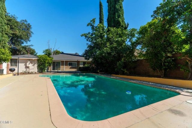 2395 Roanoke Road, San Marino, CA 91108