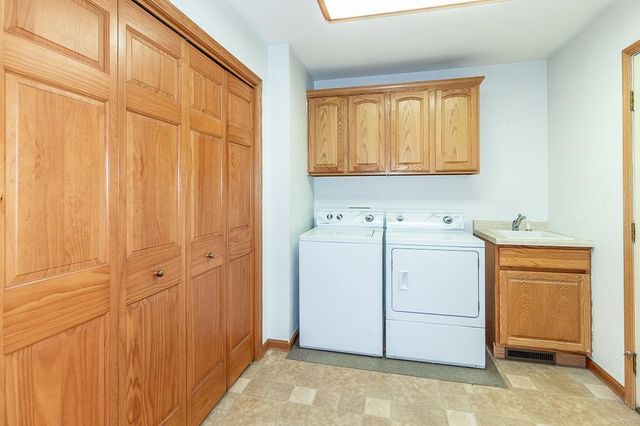 E7420 STAGE ROAD, New London, WI 54961