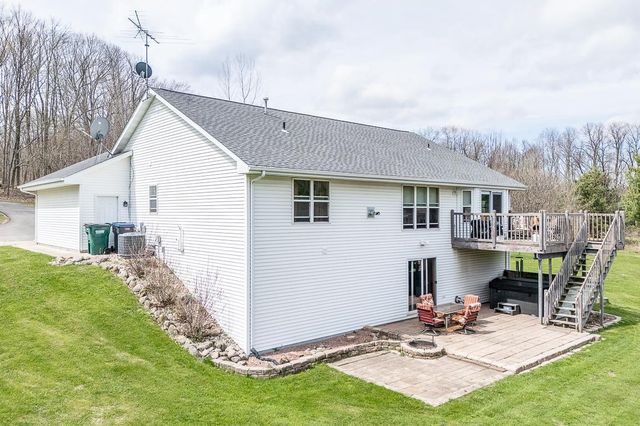 E7420 STAGE ROAD, New London, WI 54961