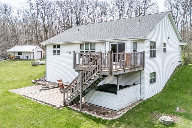 E7420 STAGE ROAD, New London, WI 54961
