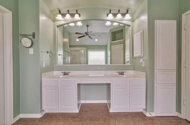 18411 Shallow Oak Court, Tomball, TX 77377