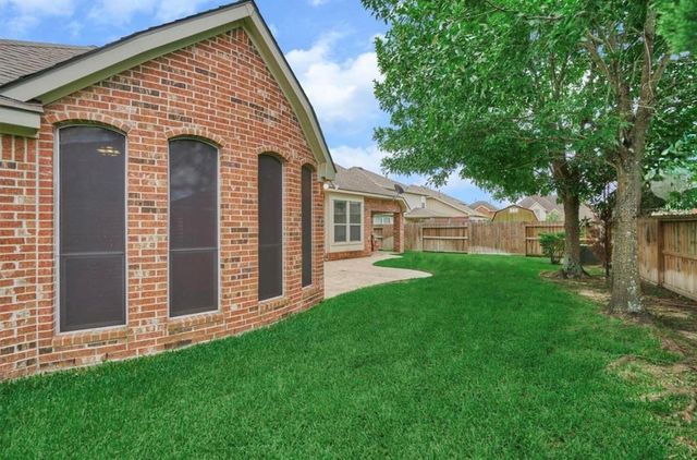 18411 Shallow Oak Court, Tomball, TX 77377