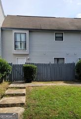 526 Country Greens Drive, Jonesboro, GA 30238