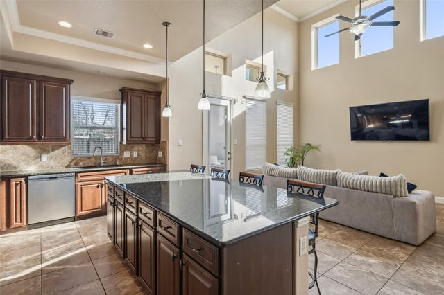 4747 Abercorn Street, Rosharon, TX 77583