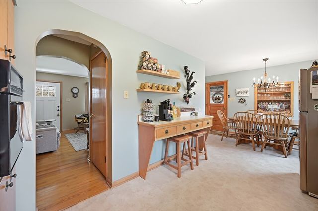 256 Donald Rd., Hermitage, PA 16148