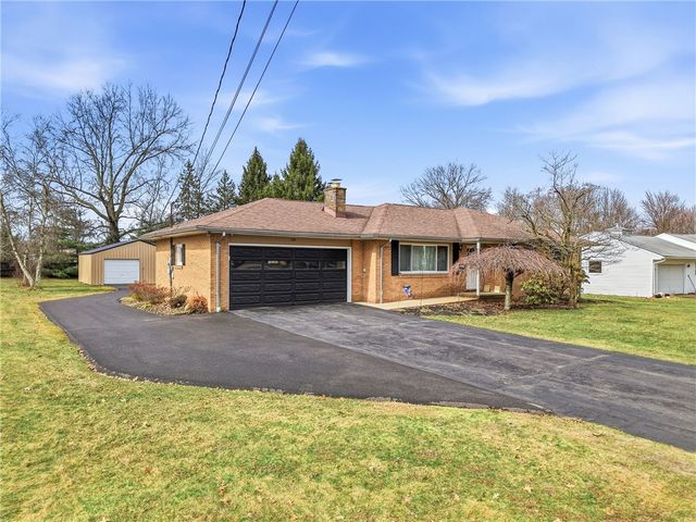 256 Donald Rd., Hermitage, PA 16148