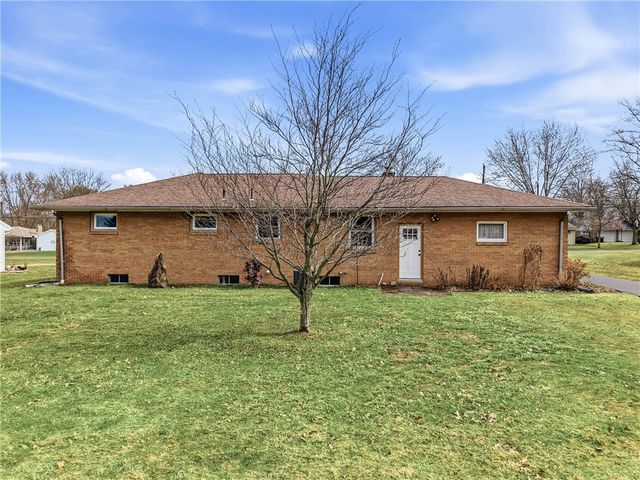 256 Donald Rd., Hermitage, PA 16148