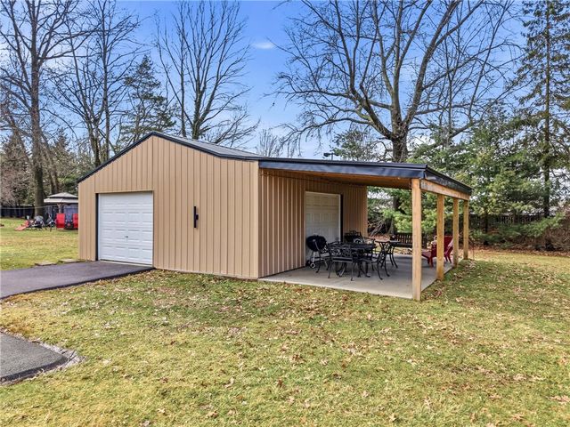 256 Donald Rd., Hermitage, PA 16148