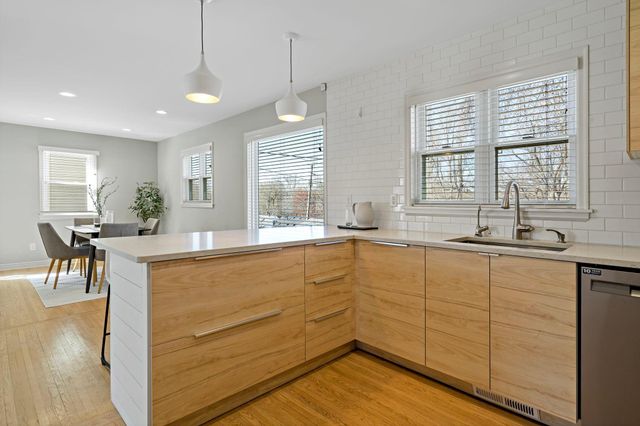 3052 Nevada Avenue S, Saint Louis Park, MN 55426