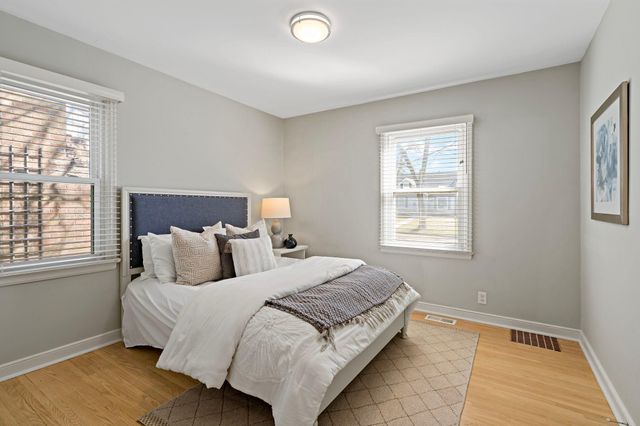 3052 Nevada Avenue S, Saint Louis Park, MN 55426