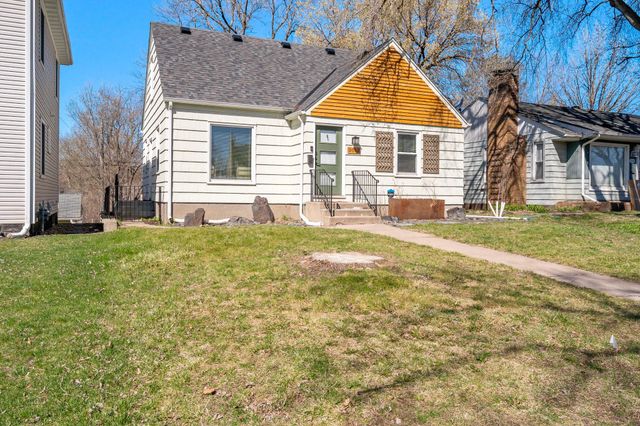 3052 Nevada Avenue S, Saint Louis Park, MN 55426