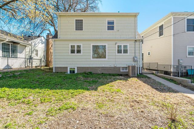3052 Nevada Avenue S, Saint Louis Park, MN 55426