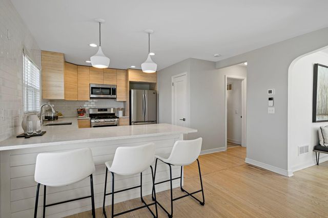 3052 Nevada Avenue S, Saint Louis Park, MN 55426