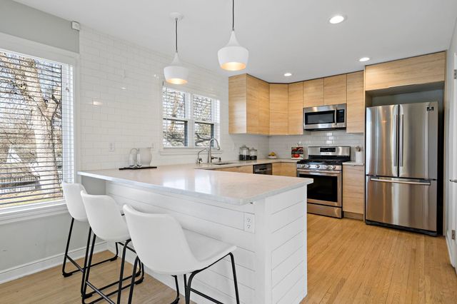 3052 Nevada Avenue S, Saint Louis Park, MN 55426