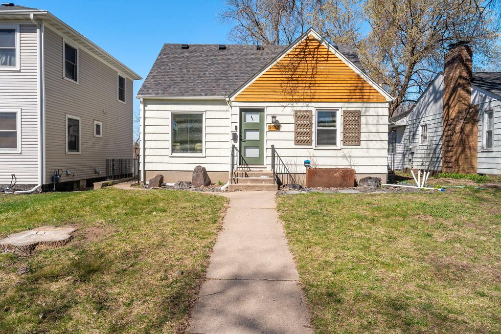 3052 Nevada Avenue S, Saint Louis Park, MN 55426