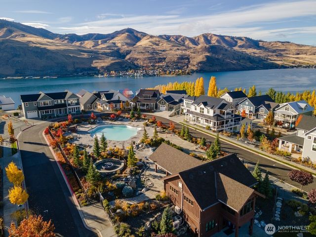 102 Porcupine Lane, Chelan, WA 98816