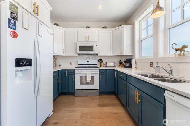 102 Porcupine Lane, Chelan, WA 98816