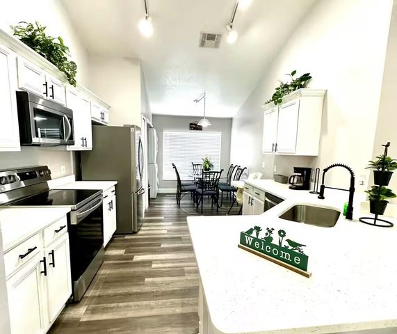 626 EAGLE POINTE S, Kissimmee, FL 34746