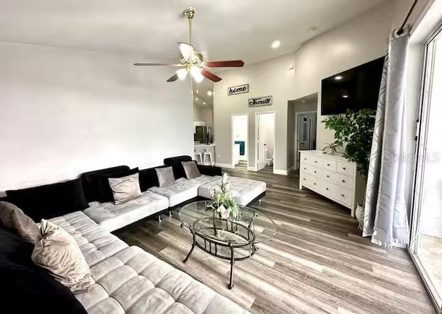 626 EAGLE POINTE S, Kissimmee, FL 34746