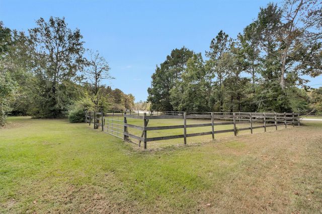 7646 Millies Run Road, Montgomery, TX 77316