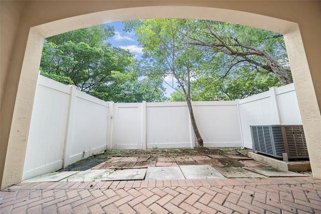 6603 CATALINA Lane 0, Tamarac, FL 33321