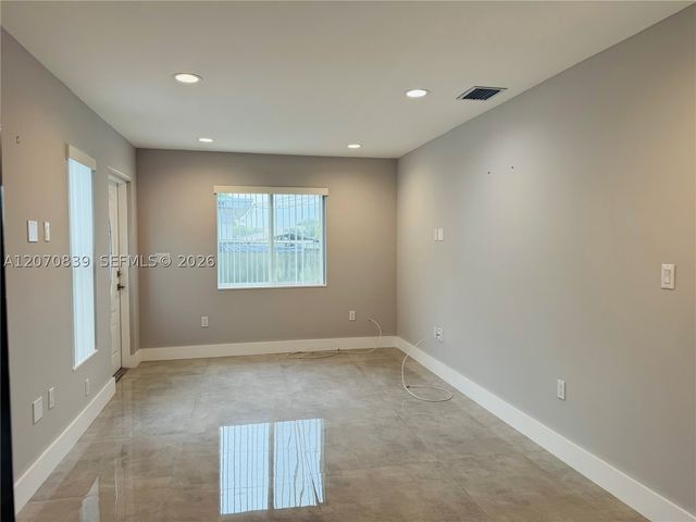 1221 SW 76th Ct, Miami, FL 33144