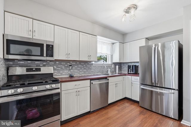 1519 SILVER LAKE RD, Langhorne, PA 19047
