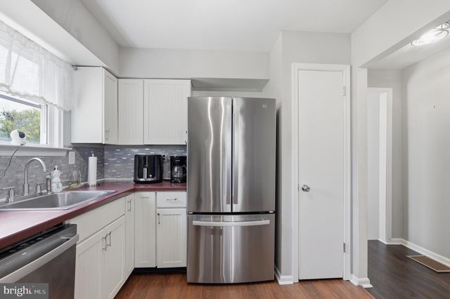 1519 SILVER LAKE RD, Langhorne, PA 19047