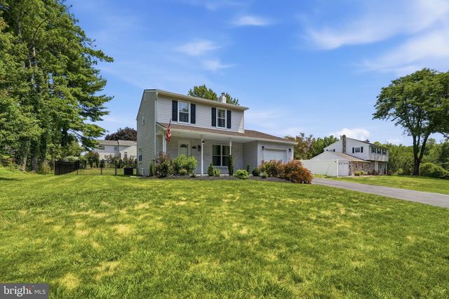 1519 SILVER LAKE RD, Langhorne, PA 19047