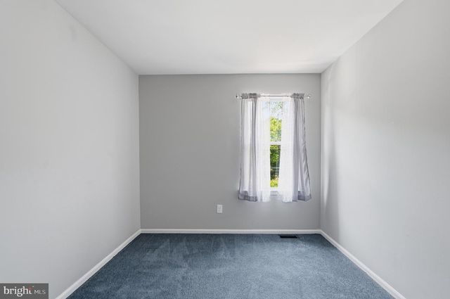 1519 SILVER LAKE RD, Langhorne, PA 19047
