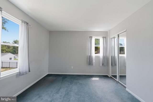 1519 SILVER LAKE RD, Langhorne, PA 19047