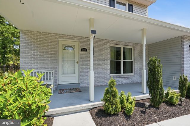 1519 SILVER LAKE RD, Langhorne, PA 19047