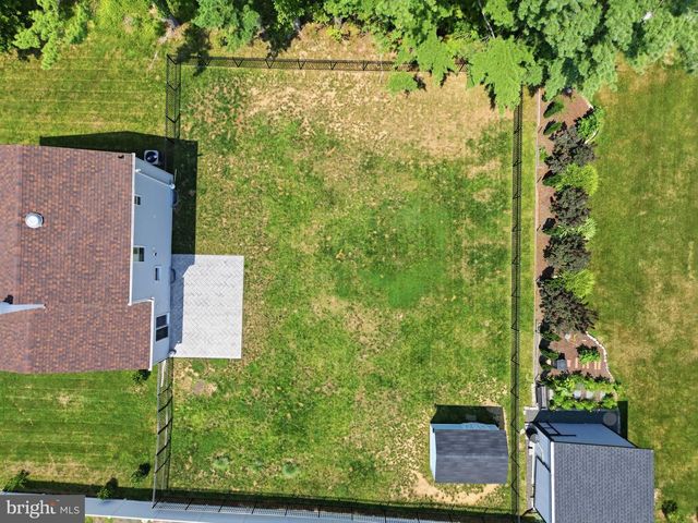 1519 SILVER LAKE RD, Langhorne, PA 19047