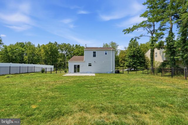 1519 SILVER LAKE RD, Langhorne, PA 19047