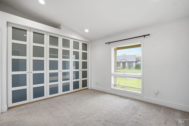2020 Primrose Ln, Nampa, ID 83686
