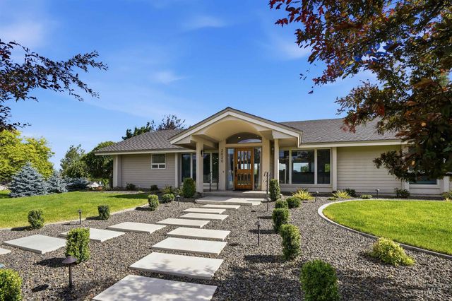2020 Primrose Ln, Nampa, ID 83686