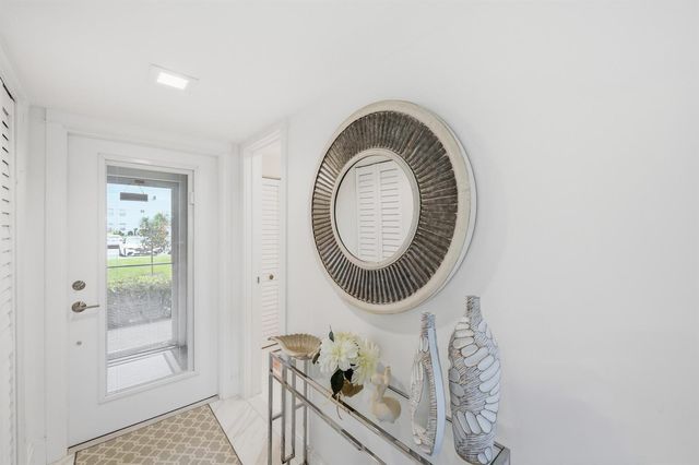 53 Piedmont B, Delray Beach, FL 33484