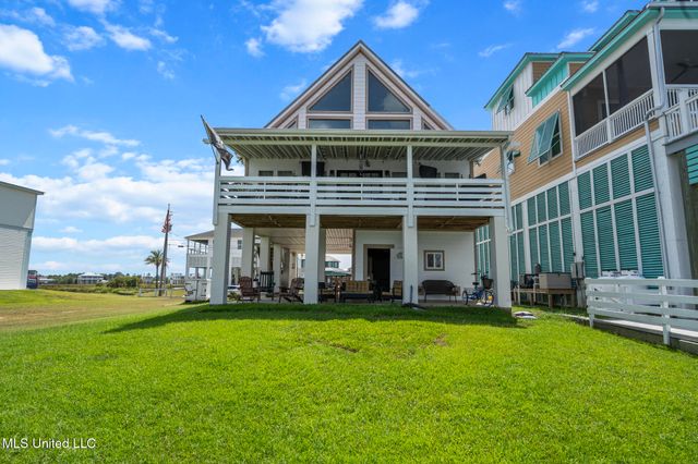 146 Elaine Drive, Bay Saint Louis, MS 39520