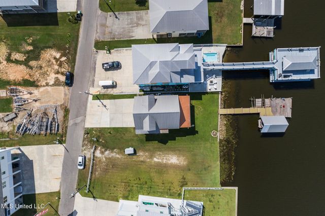 146 Elaine Drive, Bay Saint Louis, MS 39520
