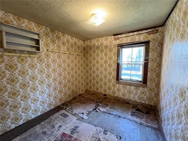 642 Monroe Avenue, Evans, NY 14006