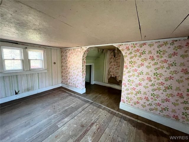 642 Monroe Avenue, Evans, NY 14006