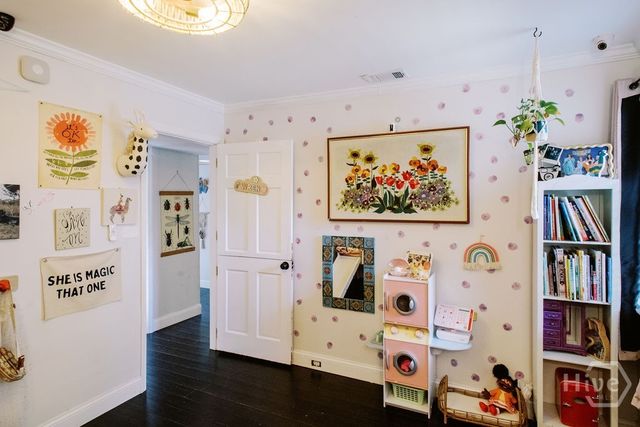 303 La Fayette Circle, Savannah, GA 31405
