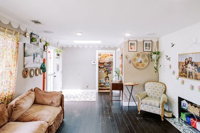 303 La Fayette Circle, Savannah, GA 31405